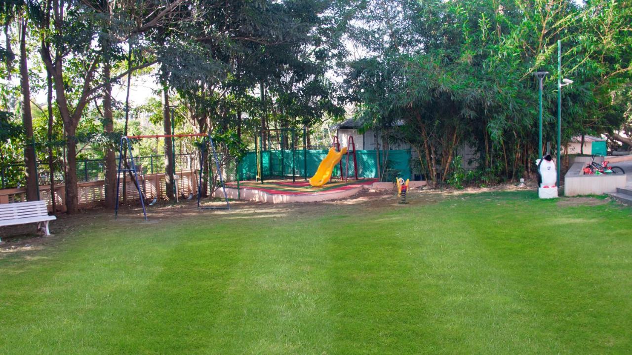 7 Apple Resort Lonavla Exterior foto