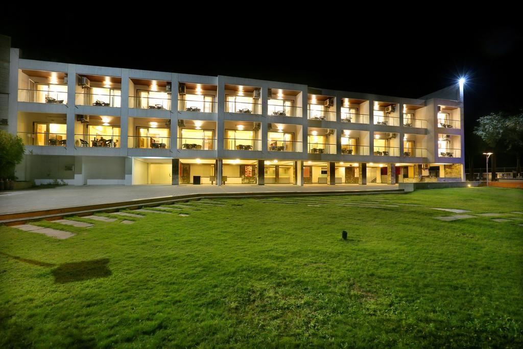 7 Apple Resort Lonavla Exterior foto