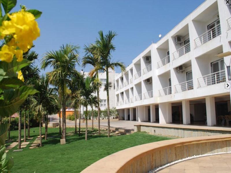 7 Apple Resort Lonavla Exterior foto