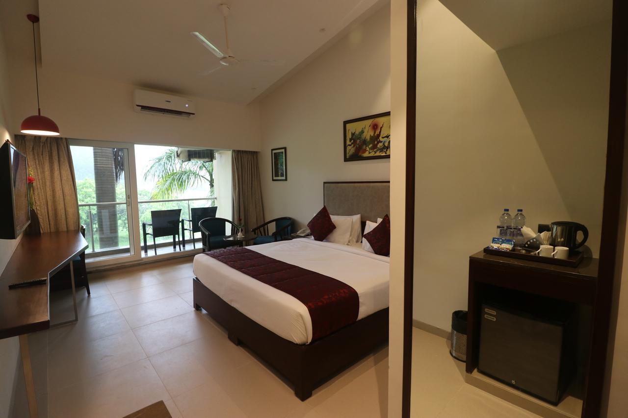 7 Apple Resort Lonavla Exterior foto
